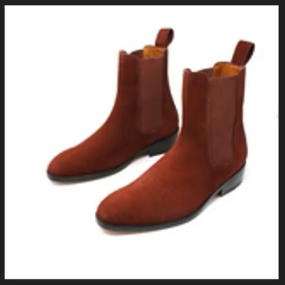 VINO SUEDE CHELSEA CUBAN BOOT - SIZE 9 - WINE RED main image 5